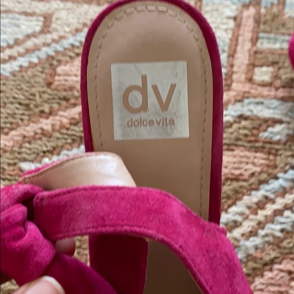 Dolce Vita pink sling back pumps - Picture 2 of 4